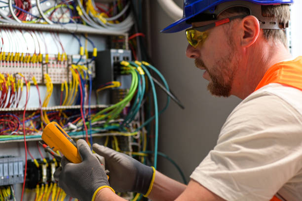 Affordable Emergency Electrician in Three Oaks, FL